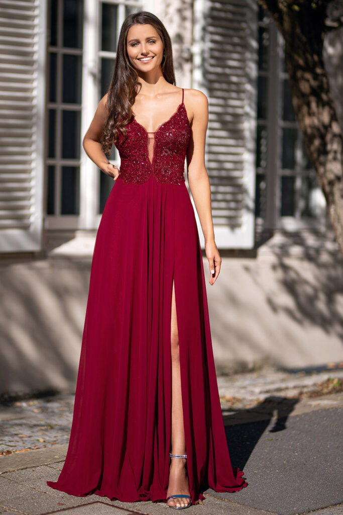 Elegantes Abendkleid in Rio Rot von Christian Koehlert