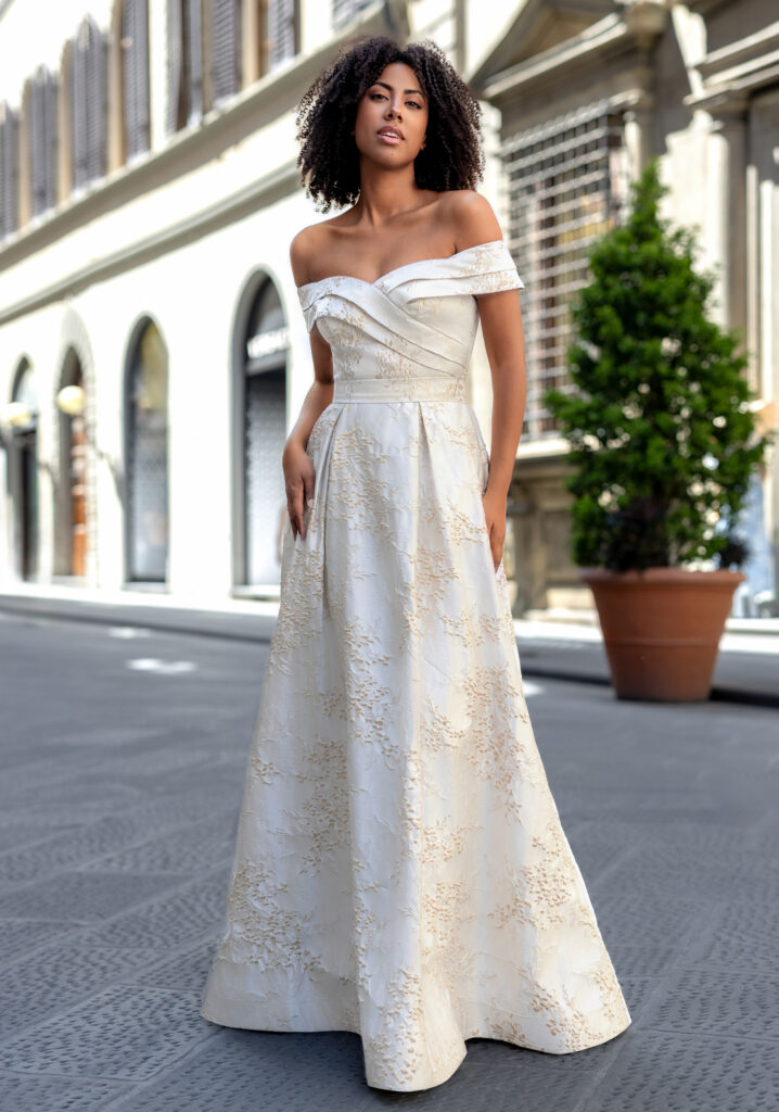 Weißes Kleid von Christian Koehlert